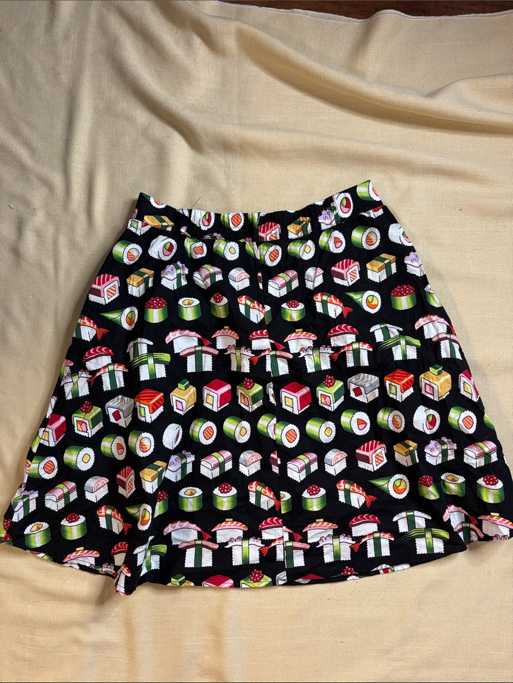 Retrolicious Black Sushi Print Circle Skirt - Picture 4 of 5
